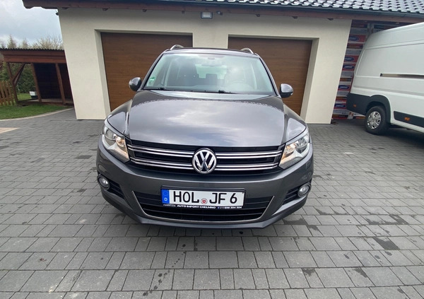 Volkswagen Tiguan cena 45900 przebieg: 152317, rok produkcji 2011 z Chełmno małe 497